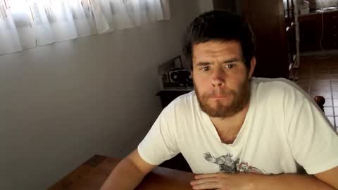 Snapshot of spanishboytenerife chatting on 01/06/25, 04:23 spanish online show from 01/06/25, 04:23