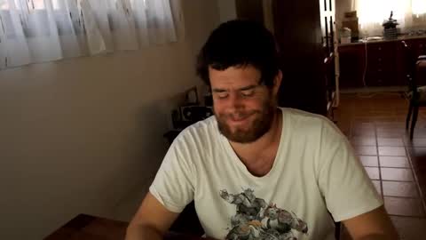 Snapshot of spanishboytenerife chatting on 01/08/25, 12:05 spanish online show from 01/08/25, 12:05