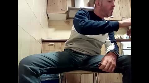 Manu  online show from 09/16/25, 04:35