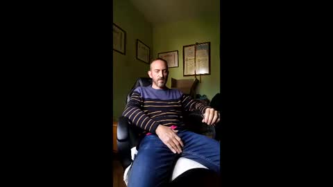 Snapshot of spanishharddick chatting on 04/29/26, 10:41 Manu online show from 04/29/26, 10:41