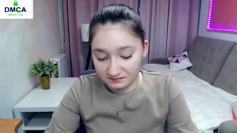 Snapshot of sparkling_starlet67 chatting on 02/11/26, 07:02 Ilona online show from 02/11/26, 07:02