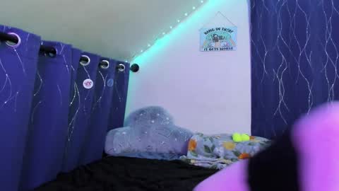 Atticus Pendragon online show from 11/26/25, 11:06