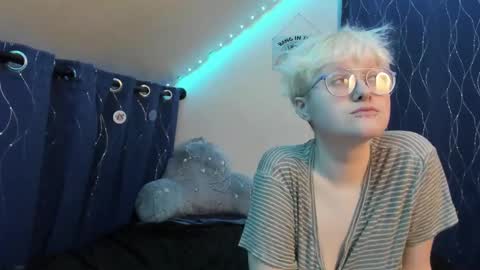 Atticus Pendragon online show from 12/04/25, 01:15