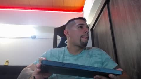     online show from 01/14/26, 05:24