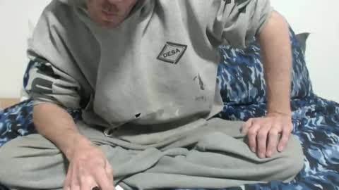 Snapshot of spazzy2 chatting on 10/28/25, 04:27 spazzy2 online show from 10/28/25, 04:27