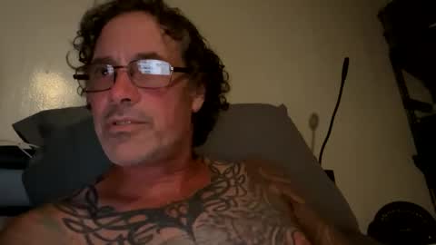 specter1972 online show from 11/29/25, 12:24