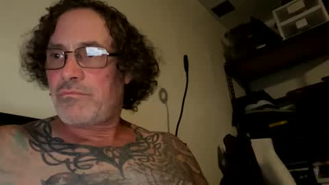 specter1972 online show from 03/31/26, 01:40