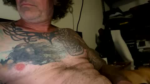 Snapshot of specter1972 chatting on 05/02/26, 01:21 specter1972 online show from 05/02/26, 01:21