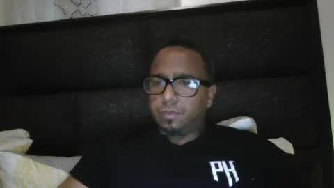 Snapshot of speed01 chatting on 07/08/26, 12:26 Hot chocolate online show from 07/08/26, 12:26