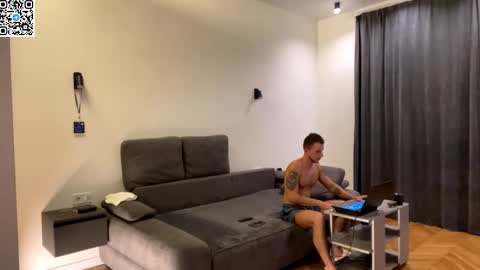 Alex online show from 10/21/25, 08:09