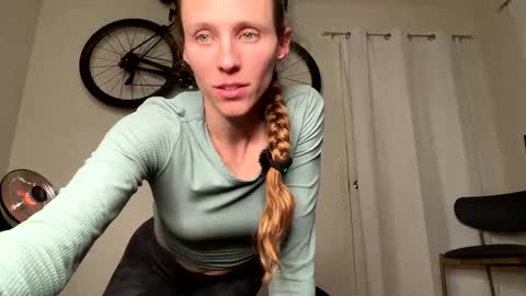 Cycling Couple online show from 02/01/26, 04:55