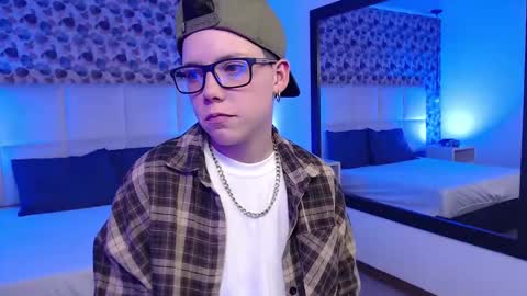 spencerm_ online show from 10/25/25, 08:58