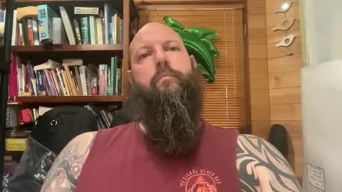 Snapshot of spenderal chatting on 01/07/25, 02:53 Beard Guy online show from 01/07/25, 02:53