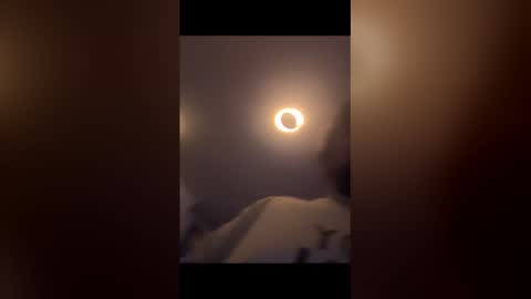 Snapshot of spendermender chatting on 12/18/25, 01:44 spendermender online show from 12/18/25, 01:44