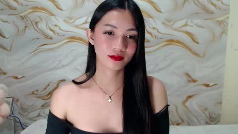 Leah online show from 11/24/25, 01:22