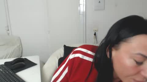 Snapshot of spicemint chatting on 01/13/25, 08:37 Carla online show from 01/13/25, 08:37