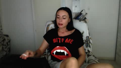 Snapshot of spicemint chatting on 09/12/25, 03:34 Carla online show from 09/12/25, 03:34