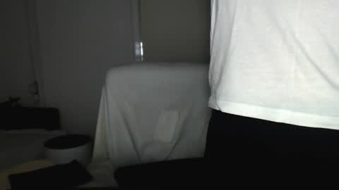 Snapshot of spicemint chatting on 10/23/25, 03:00 Carla online show from 10/23/25, 03:00