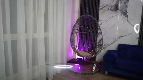 Spicy Maple online show from 11/25/25, 08:42