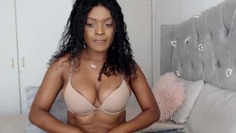 Im Angela  online show from 10/23/25, 04:45