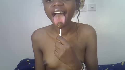Snapshot of spicybobolishia_ chatting on 04/16/26, 09:39 Bobo online show from 04/16/26, 09:39