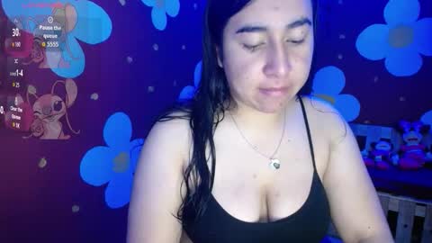 Veronica online show from 12/17/25, 12:22