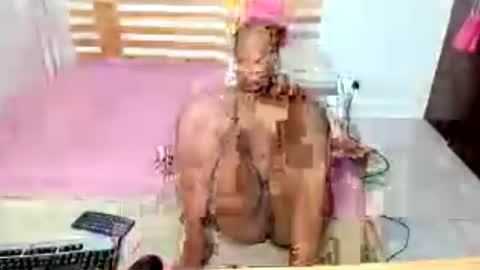 Snapshot of spicyshante chatting on 05/17/26, 04:21 Shante online show from 05/17/26, 04:21