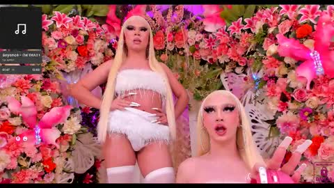 Snapshot of spicysluts chatting on 09/14/25, 07:51 Alison Sharon online show from 09/14/25, 07:51