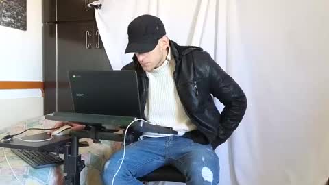 Marco. When Im offline you can view premium content in bio online show from 02/07/25, 08:55