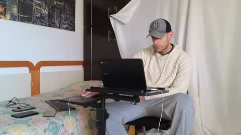 Snapshot of spider_0090 chatting on 02/14/25, 03:36 Marco. When Im offline you can view premium content in bio online show from 02/14/25, 03:36