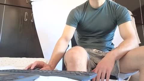 Snapshot of spider_0090 chatting on 09/15/25, 08:14 Marco. When Im offline you can view premium content in bio online show from 09/15/25, 08:14