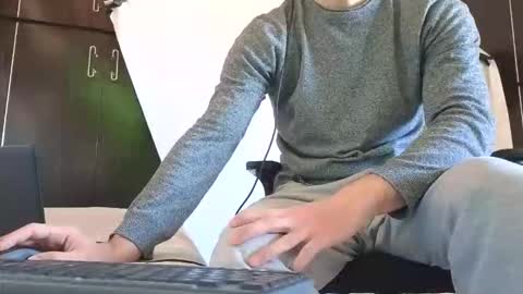 Snapshot of spider_0090 chatting on 10/28/25, 09:46 Marco. When Im offline you can view premium content in bio online show from 10/28/25, 09:46