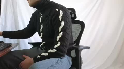 Snapshot of spider_0090 chatting on 11/30/25, 08:51 Marco. When Im offline you can view premium content in bio online show from 11/30/25, 08:51