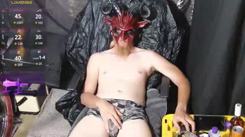 spike_madrox online show from 10/05/25, 06:12