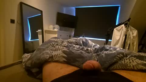 spiker90579420 online show from 12/31/24, 09:21