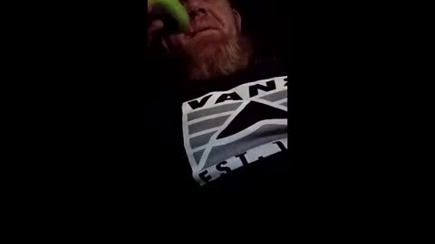 Snapshot of spitfire232323 chatting on 12/22/25, 03:25 spitfire232323 online show from 12/22/25, 03:25