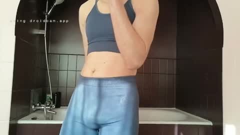 ellie online show from 06/04/26, 05:08