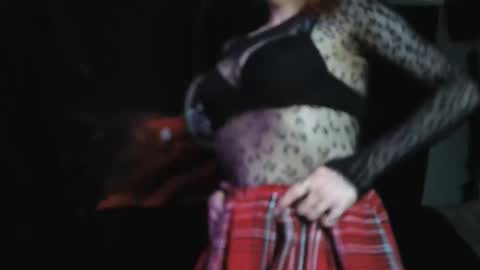 Snapshot of splashh_queen317 chatting on 11/16/25, 06:08 Daddy His Splash Queen online show from 11/16/25, 06:08