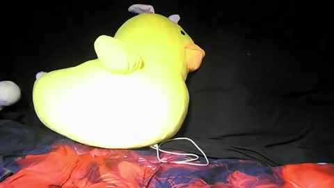 Snapshot of splashh_queen317 chatting on 12/05/25, 04:43 Daddy His Splash Queen online show from 12/05/25, 04:43