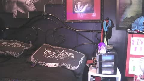 Snapshot of splashh_queen317 chatting on 12/14/25, 06:19 Daddy His Splash Queen online show from 12/14/25, 06:19