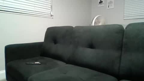 Snapshot of splashpattern chatting on 11/17/25, 04:07 splashpattern online show from 11/17/25, 04:07