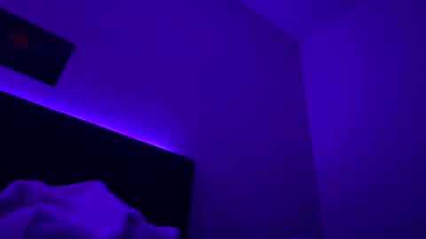 Snapshot of splashvirus chatting on 09/17/25, 06:59 splashvirus online show from 09/17/25, 06:59