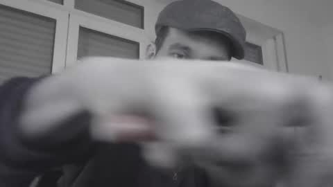 Snapshot of spliffray chatting on 12/10/24, 05:07 spliffray online show from 12/10/24, 05:07