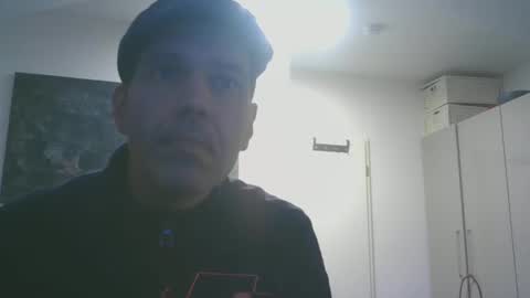 Snapshot of spliffray chatting on 12/29/24, 06:24 spliffray online show from 12/29/24, 06:24