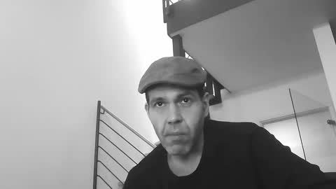 Snapshot of spliffray chatting on 02/15/25, 03:42 spliffray online show from 02/15/25, 03:42