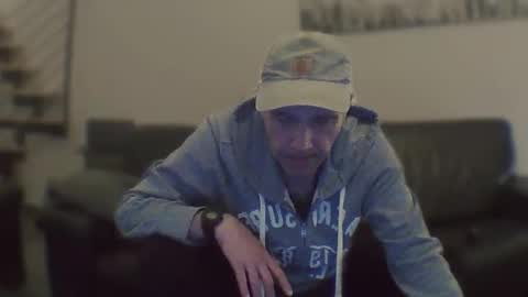 Snapshot of spliffray chatting on 09/16/25, 09:38 spliffray online show from 09/16/25, 09:38