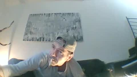 Snapshot of spliffray chatting on 10/08/25, 04:26 spliffray online show from 10/08/25, 04:26