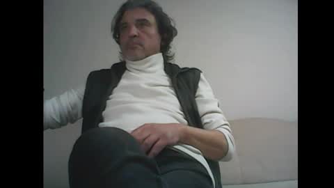 Snapshot of spoiled48 chatting on 01/18/26, 06:23 Spoiled online show from 01/18/26, 06:23