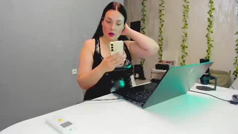 Snapshot of spoiled_lilit chatting on 07/18/26, 06:45 Lilith online show from 07/18/26, 06:45