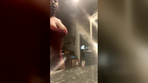 Snapshot of spoilprincesschloee chatting on 12/23/25, 01:14 spoilprincesschloee online show from 12/23/25, 01:14